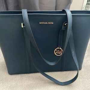 Michael Kors pocketbook